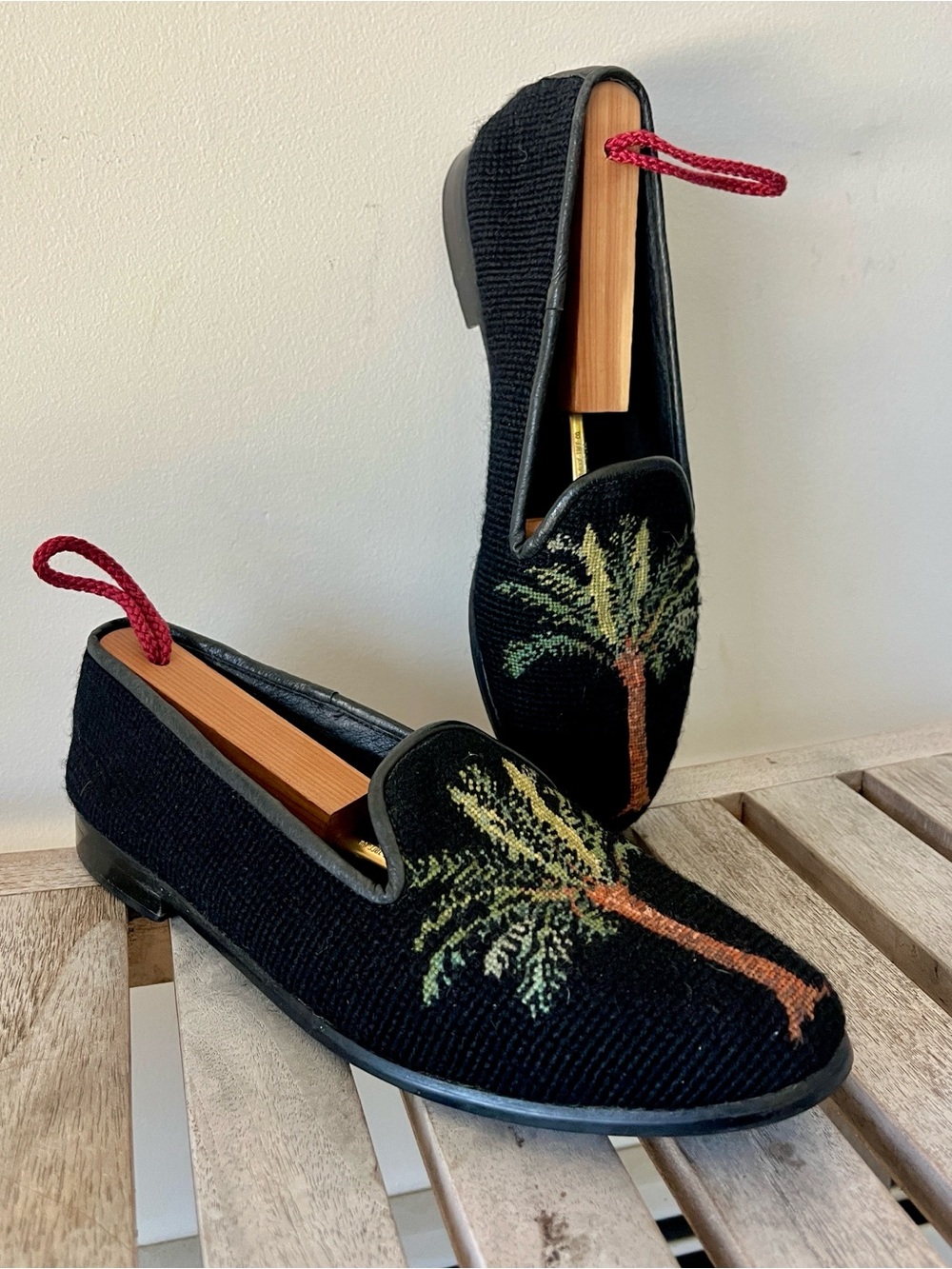 Vintage Needlepoint Palm Tree Loafers Black Preppy Coastal Size 7.5
